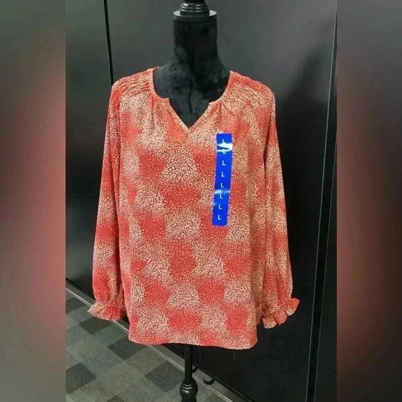 Jessica Simpson V-Neck, long sleeve,ruffle cuff, pattern blouse - Picture 1 of 8